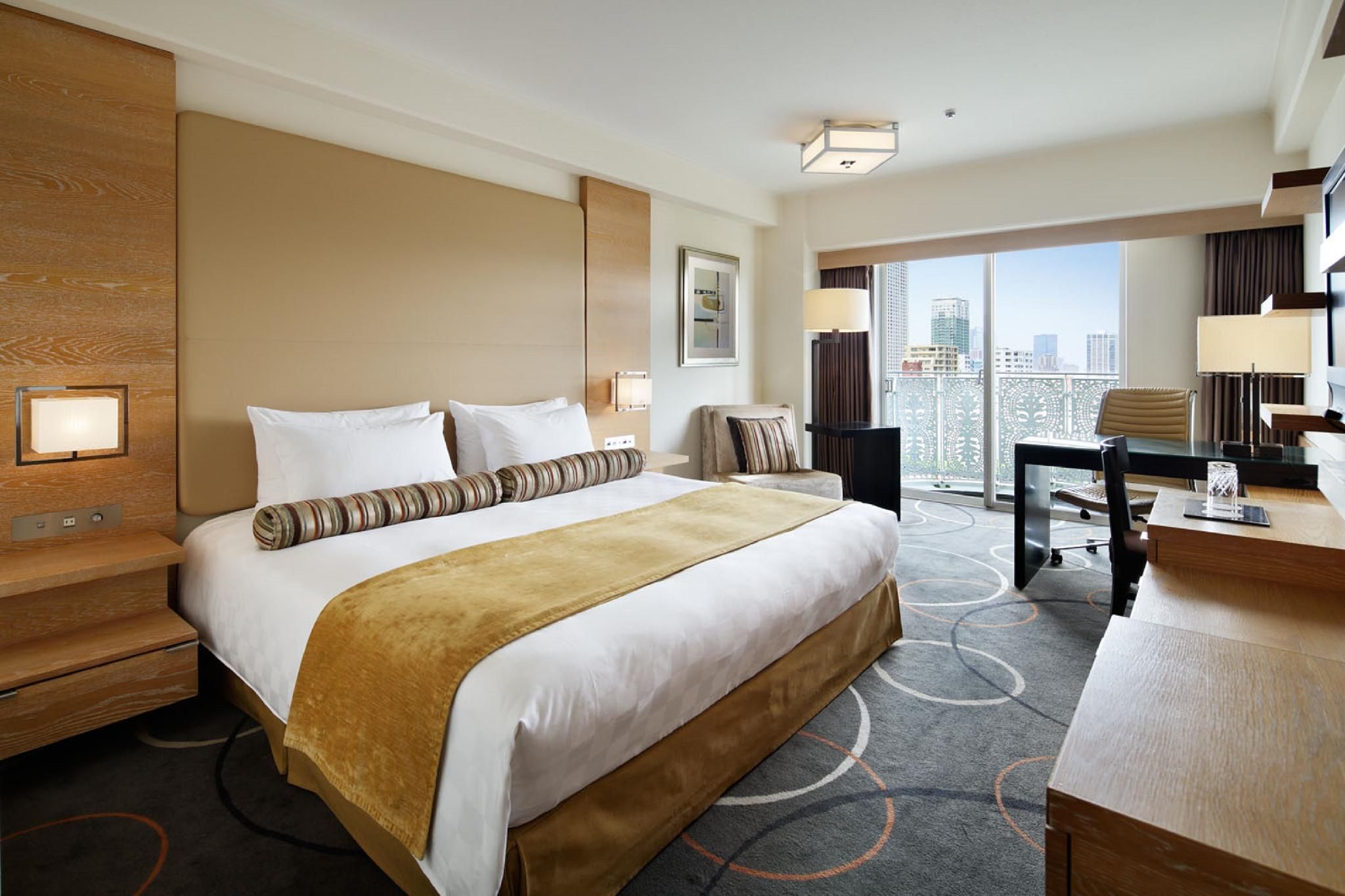 Superior Modern King Room - Non-Smoking