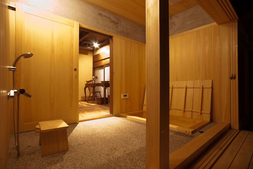 Kyoto Ryoan Zen Japanese Style Townhouse (Beds + Futons) 2