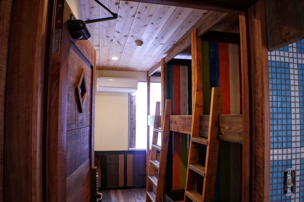 undefined The Pax Hostel, Cafe & Records 10