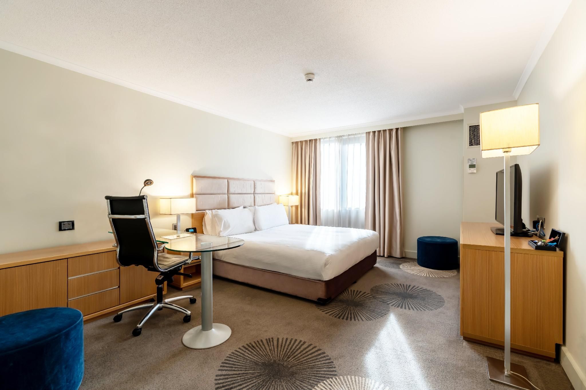 1 King Bed Standard