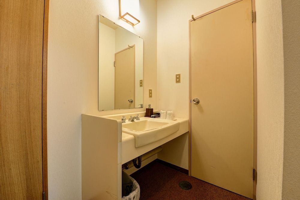 Hakone Gora Onsen Mizu no Kaori - Hostel Japanese-style Room	, Non Smoking 2