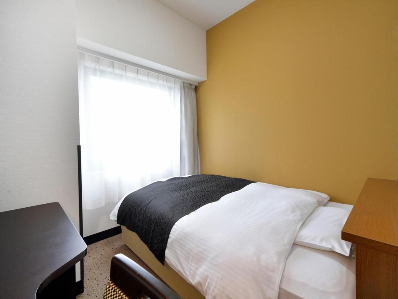 Single Room - Non-Smoking