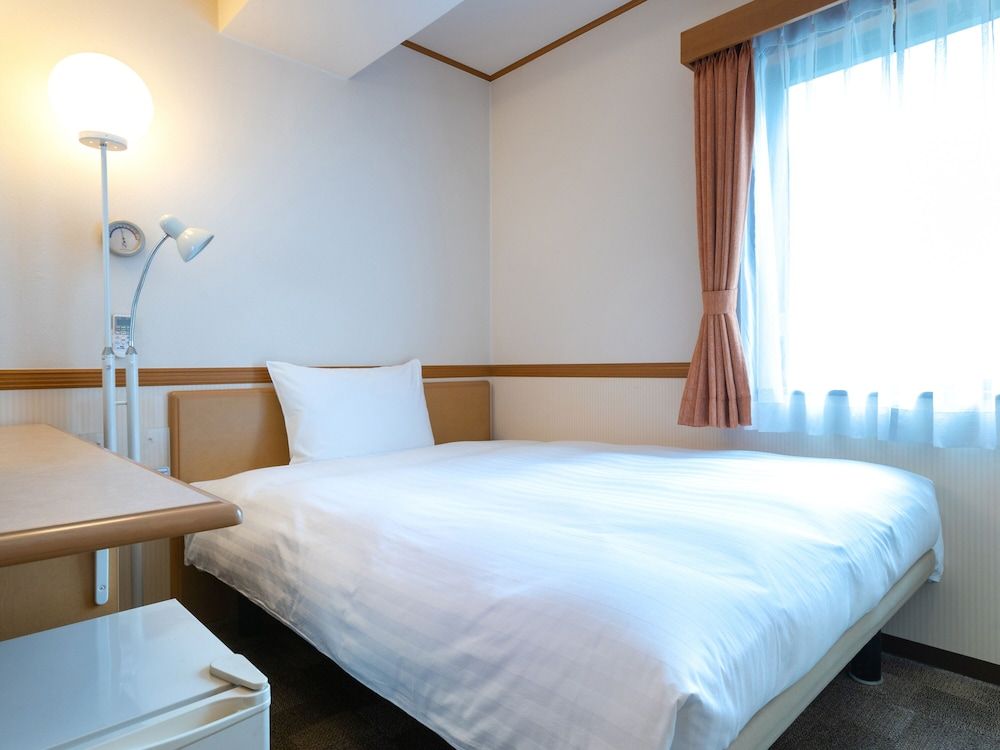 Economy Single Room, Smoking