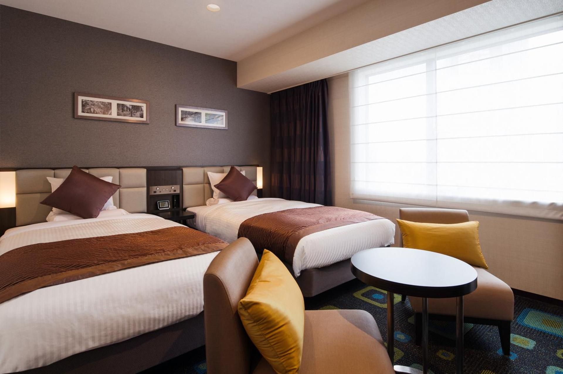 Superior Twin Room - Non Smoking - House Keeping is Optional with Additional Cost 2 beds (43 in75 in)