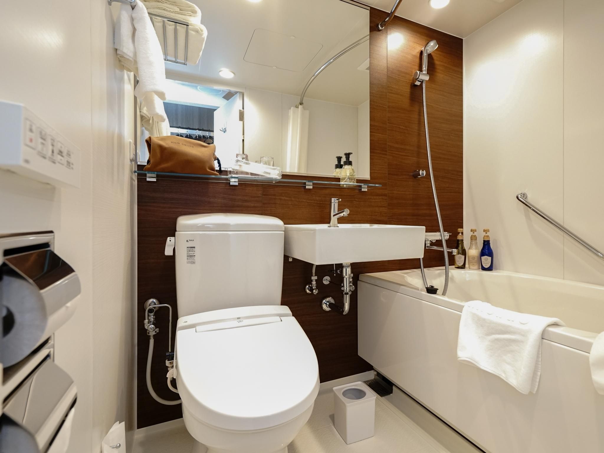 Superior Queen Room - Non-Smoking - Eco Plan - No Room Cleaning Service