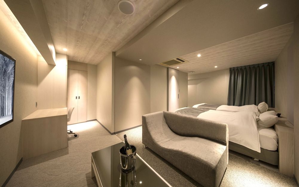 Hotel The Grandee Shinsaibashi Premium Twin Room, Non Smoking 6