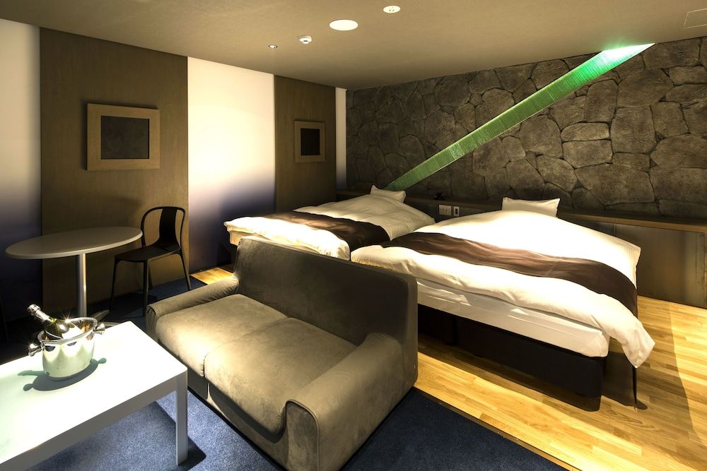 Hotel The Grandee Shinsaibashi Premium Twin Room, Non Smoking 9