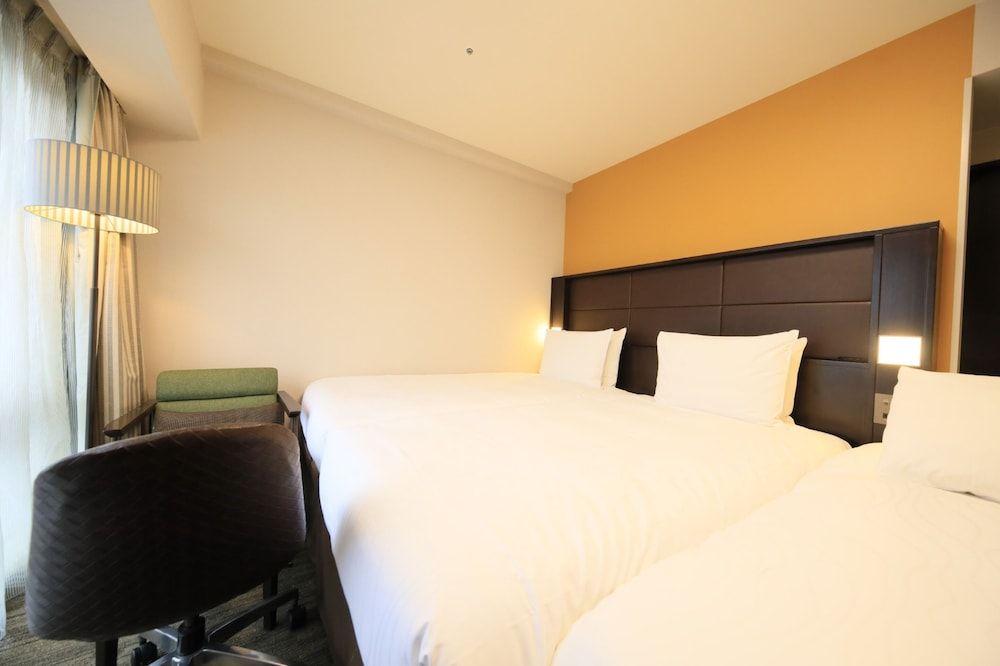 Superior Twin Room, Smoking with Extra Bed