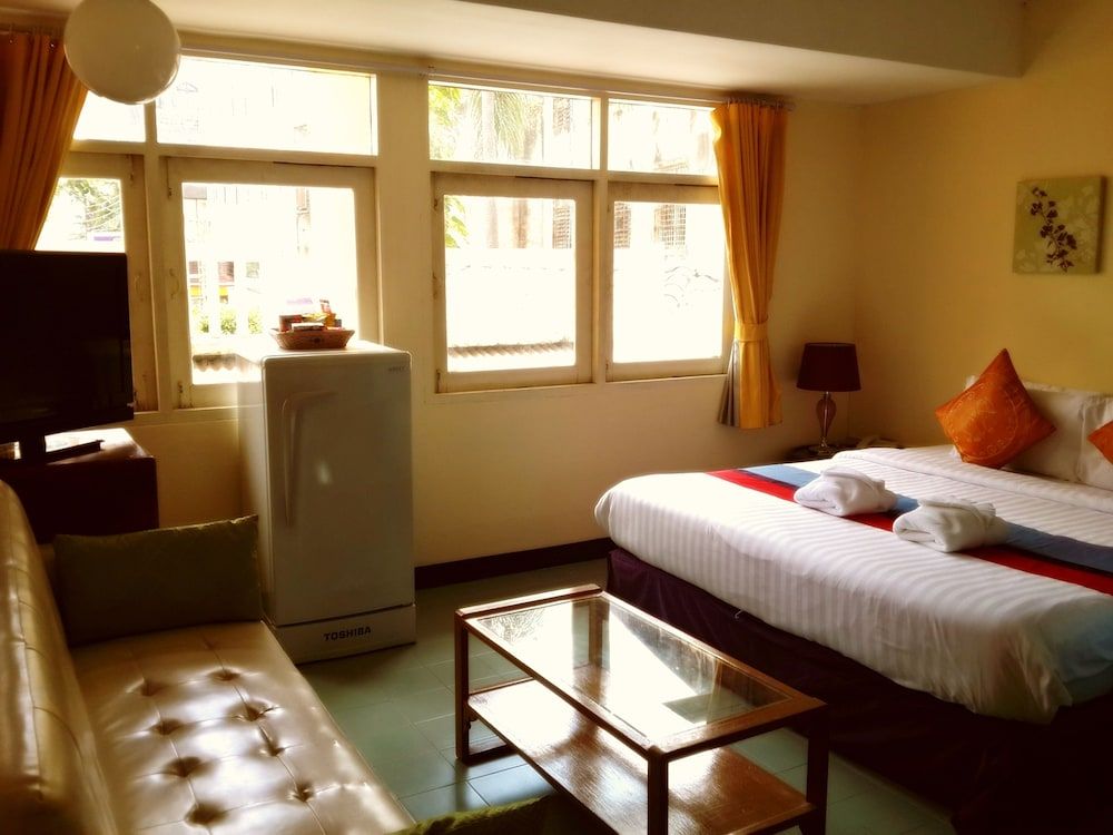 undefined Sawasdee Sukhumvit Inn 6