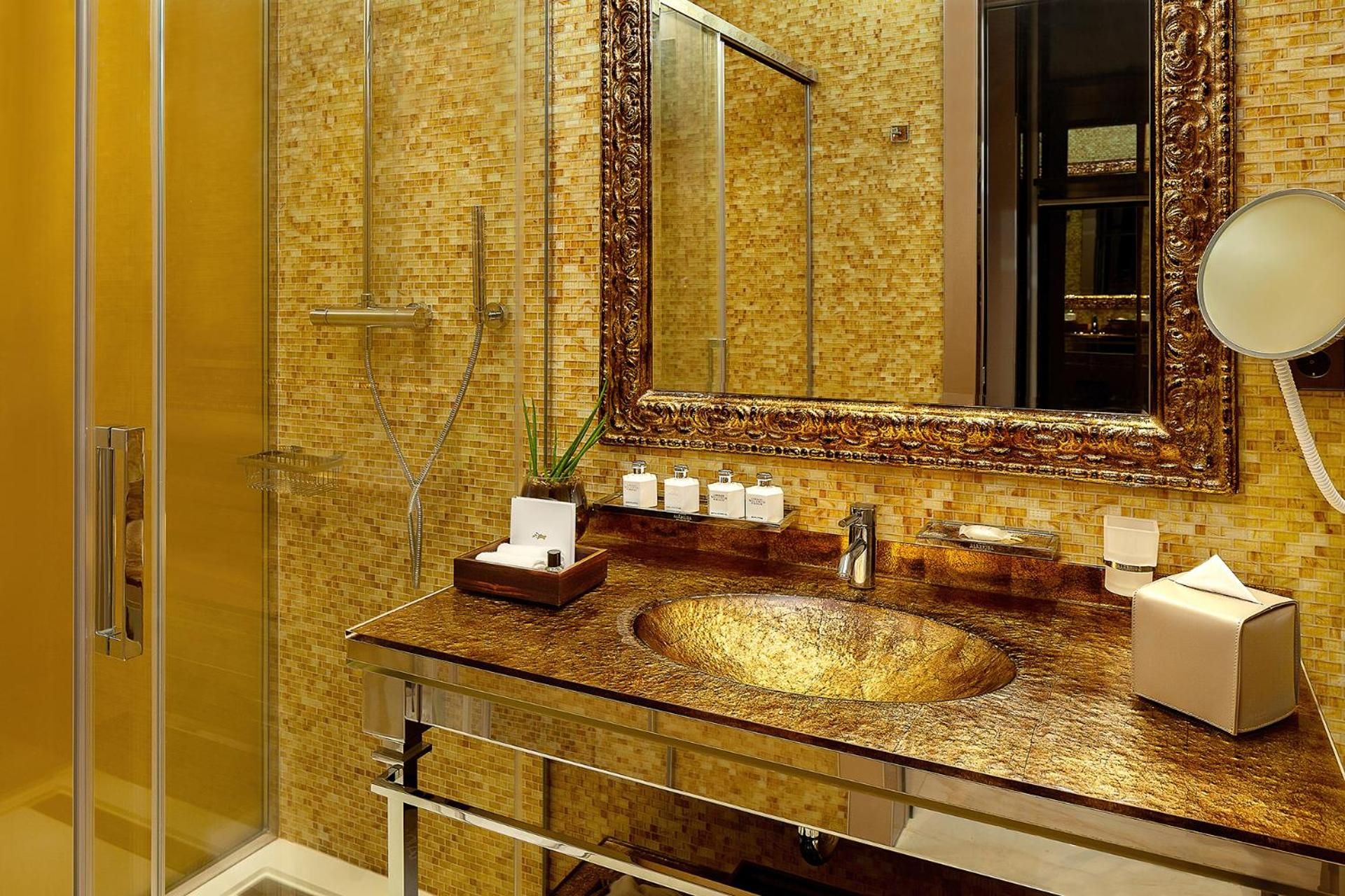 Premium Suite with Sea View and Spa Access