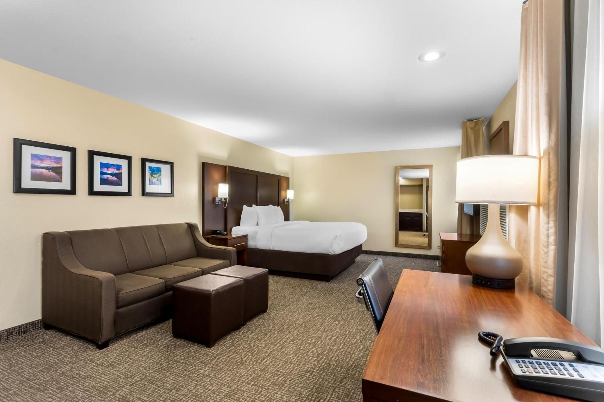 Efficiency King Room - Accessible/Non Smoking