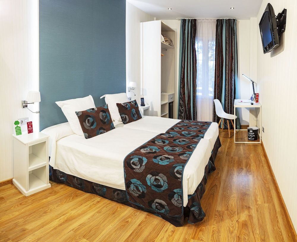 Hotel Bellavista Sevilla Standard Twin Room 3