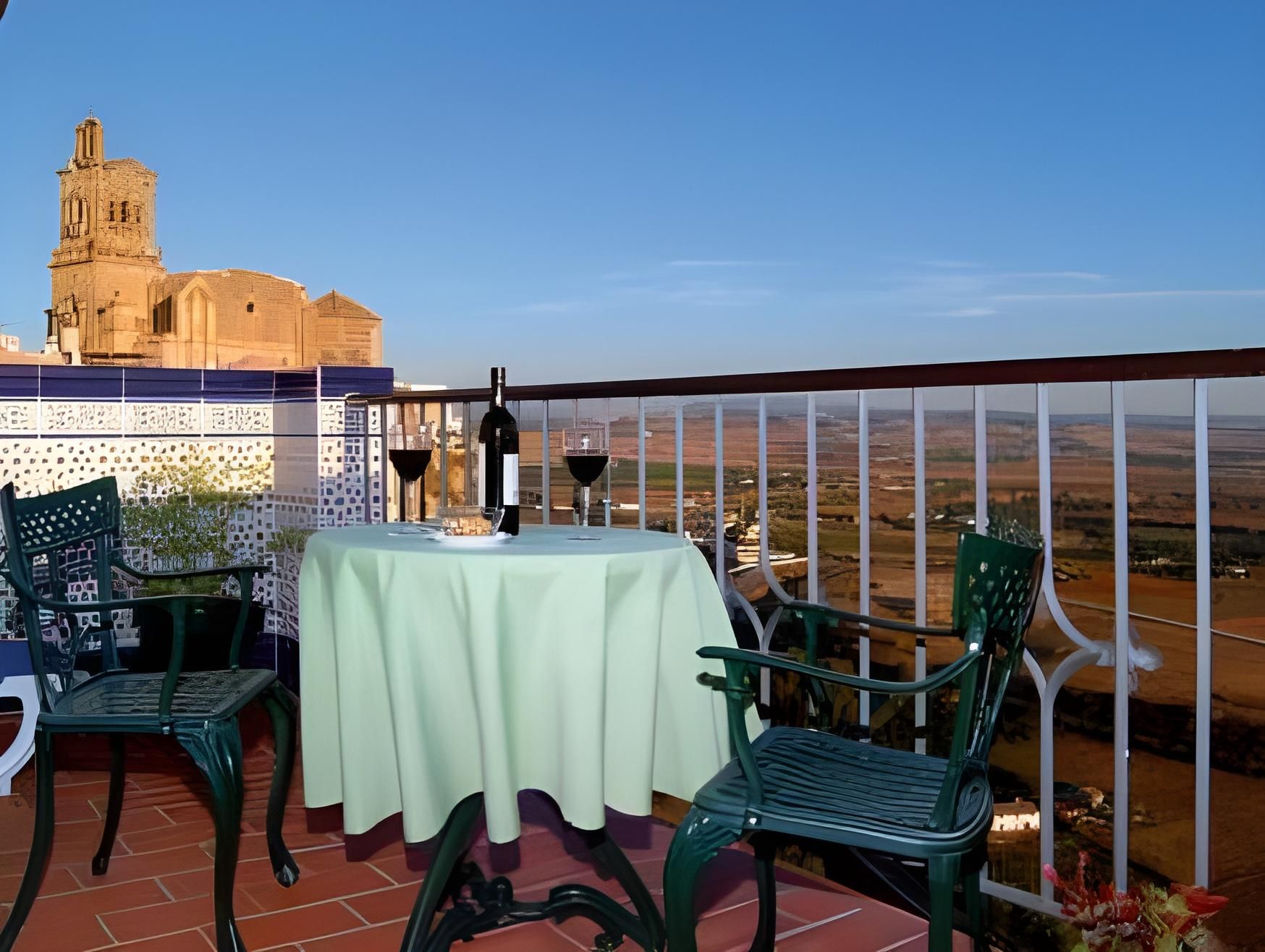 Double or Twin Room with Terrace