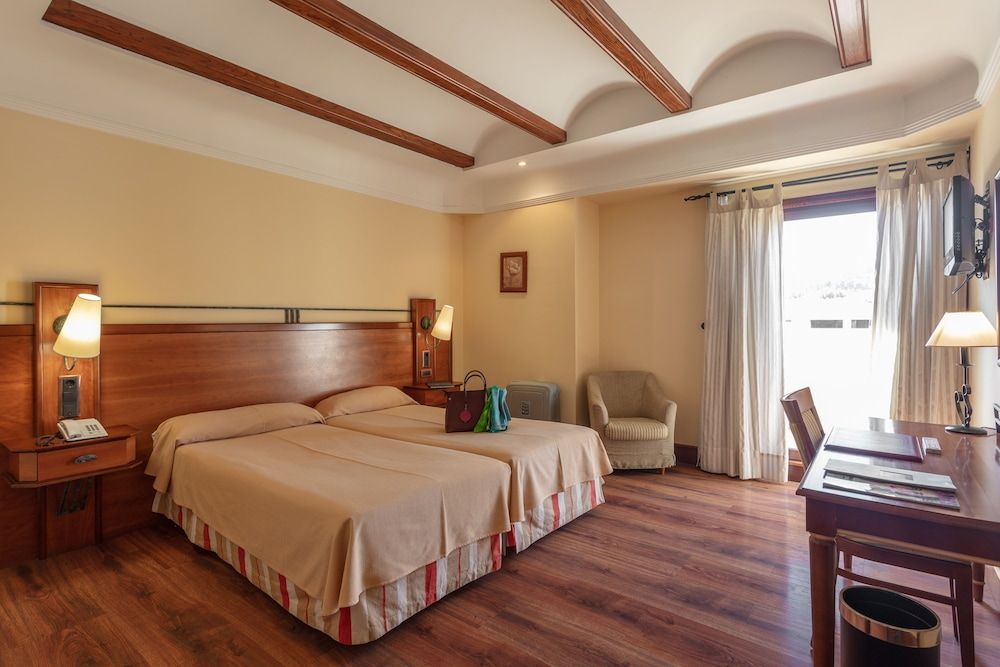 Hotel Abades Guadix Twin Room (Extra bed, 2 adults + 1 child)