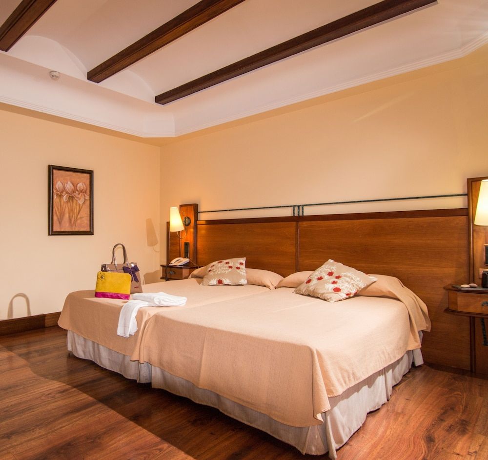 Hotel Abades Guadix Junior Suite 3