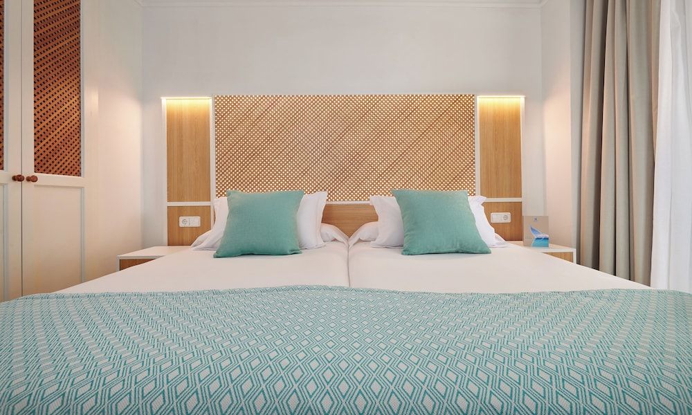 Apartment, 1 Bedroom, Terrace (2 Adults + 2 Children)