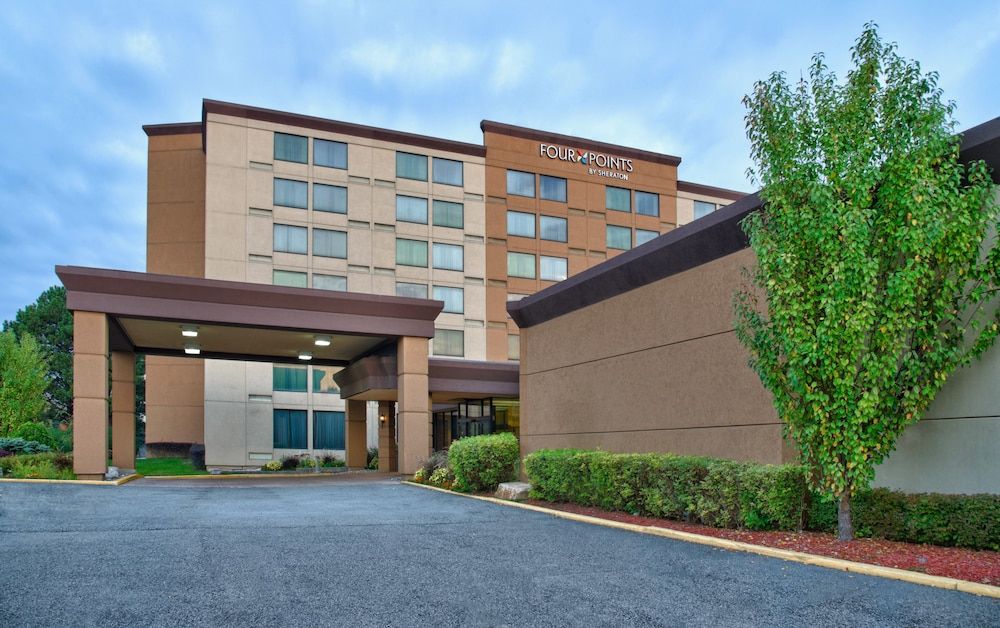undefined Four Points by Sheraton Toronto Airport 4