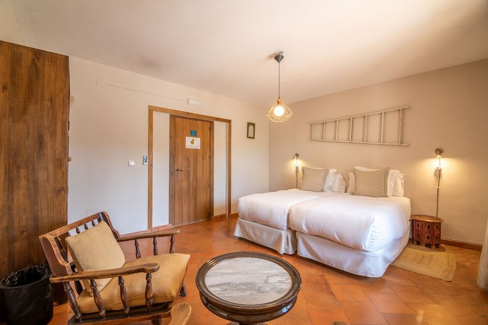 Casa Bombo Twin Room, Private Bathroom (Alhambra, Terrace Access) 3