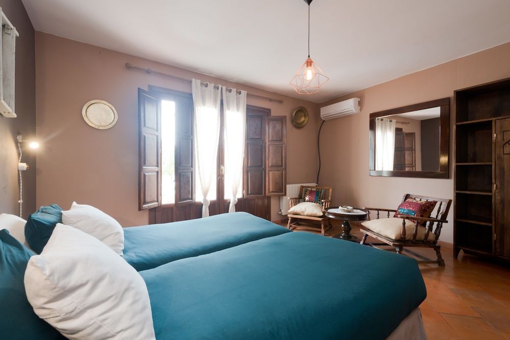 Casa Bombo Twin Room, Private Bathroom (Alhambra, Terrace Access)