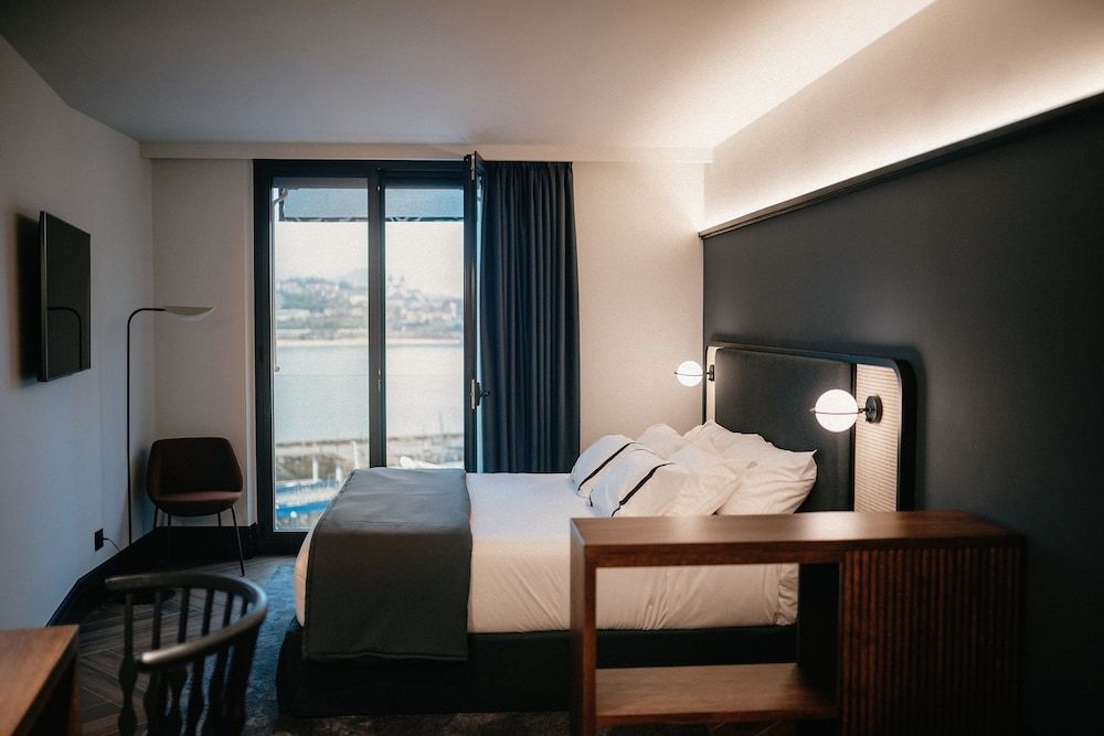 Hotel SANSEbay Premium Room 3