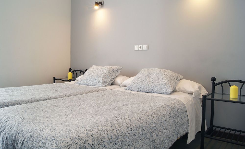 Hostal Cibeles Twin Room