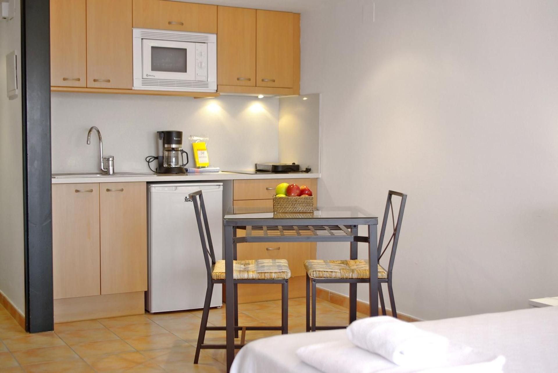 Studio (2 Adults)