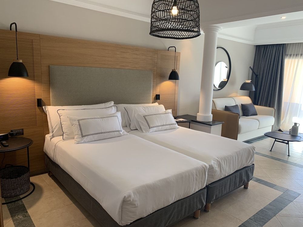 The Level, Premium Room, Skyline View (2+1)