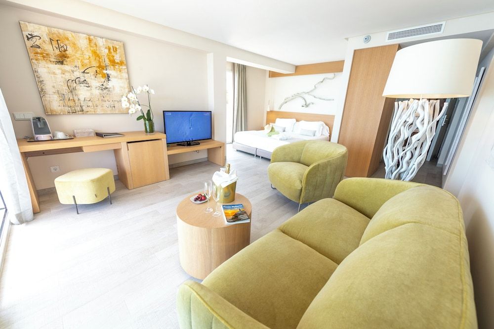Royal Suite, Terrace, Sea View (hot tub and sofá chill out)