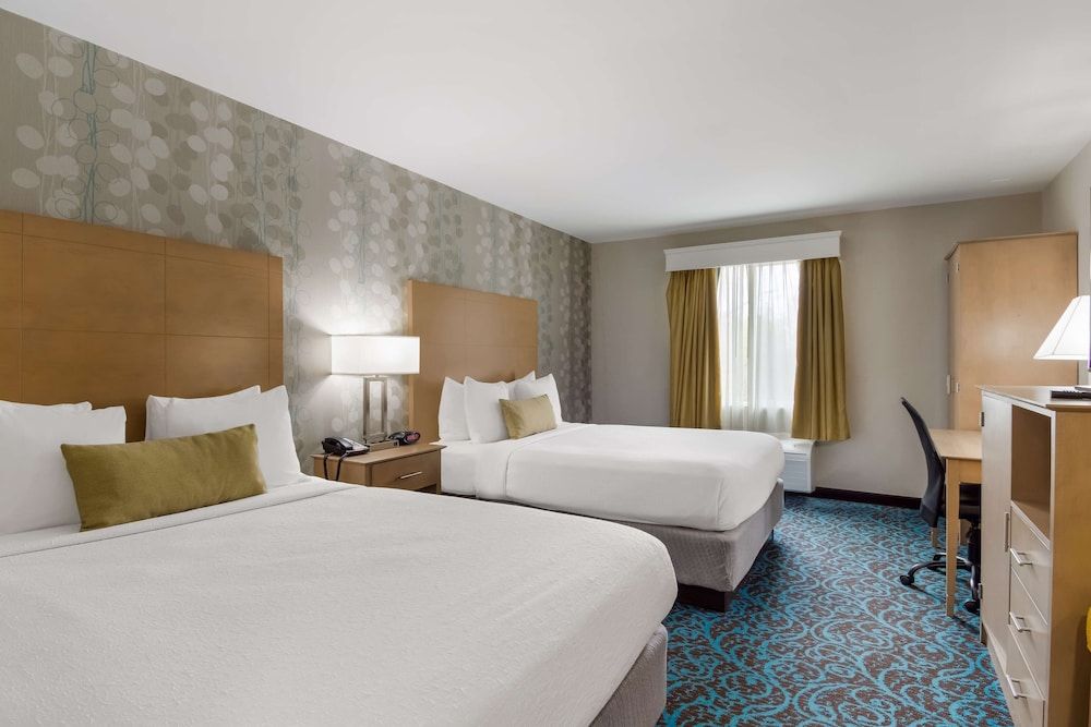 Standard Room, 2 Queen Beds, Non Smoking, Refrigerator