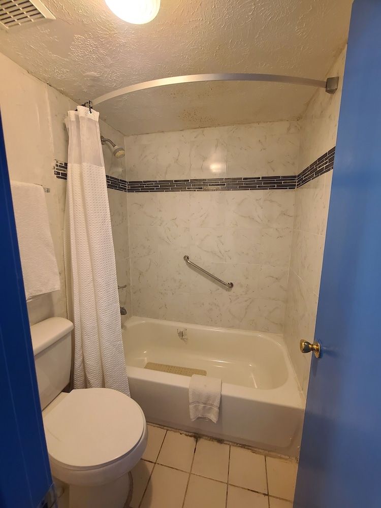 Garden Inn & Extended Stay Shepherdsville / Louisville Double Room, 2 Queen Beds, Non Smoking 17