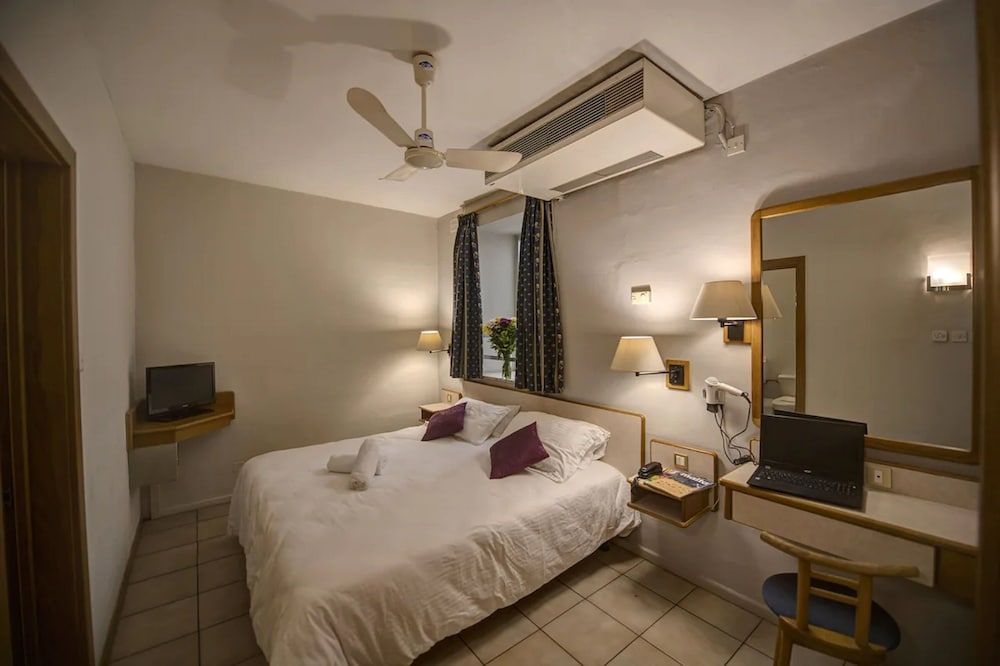 Sliema Chalet Hotel Double or Twin Room 3