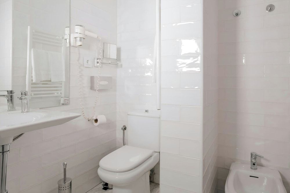 Sonder by Marriott Bonvoy Santa Ana Apartments Las Letras Studio, 1 Queen Bed, Balcony 4