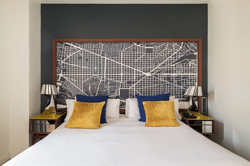 undefined Naitly Barcelona Poblenou 10