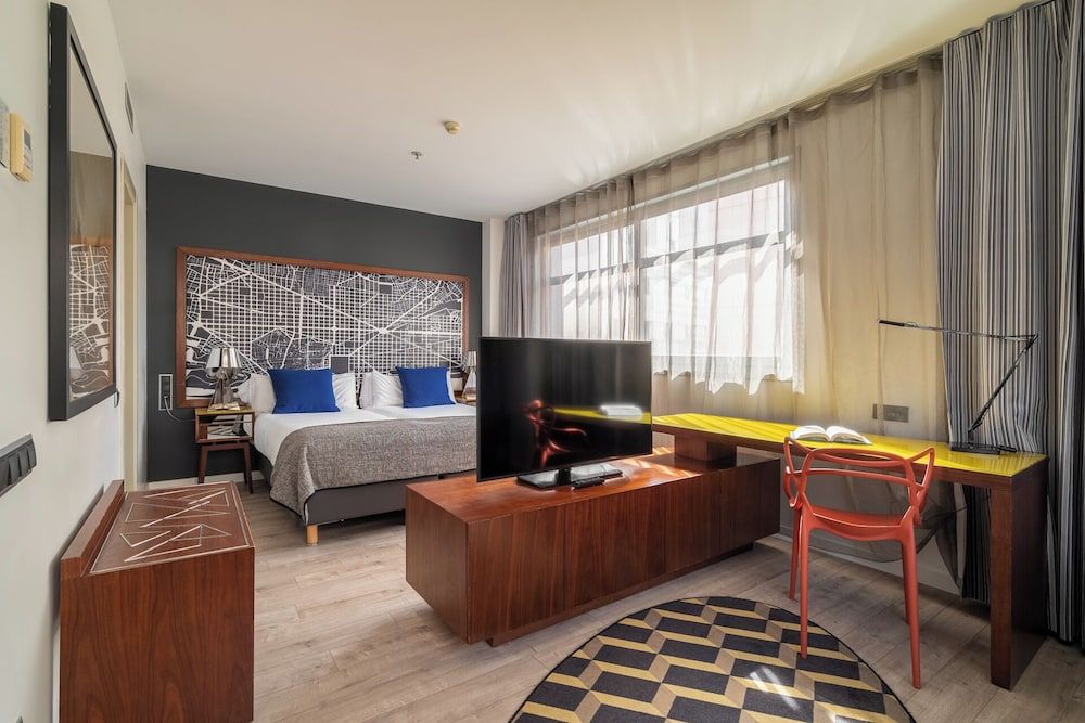 Naitly Barcelona Poblenou Studio 3