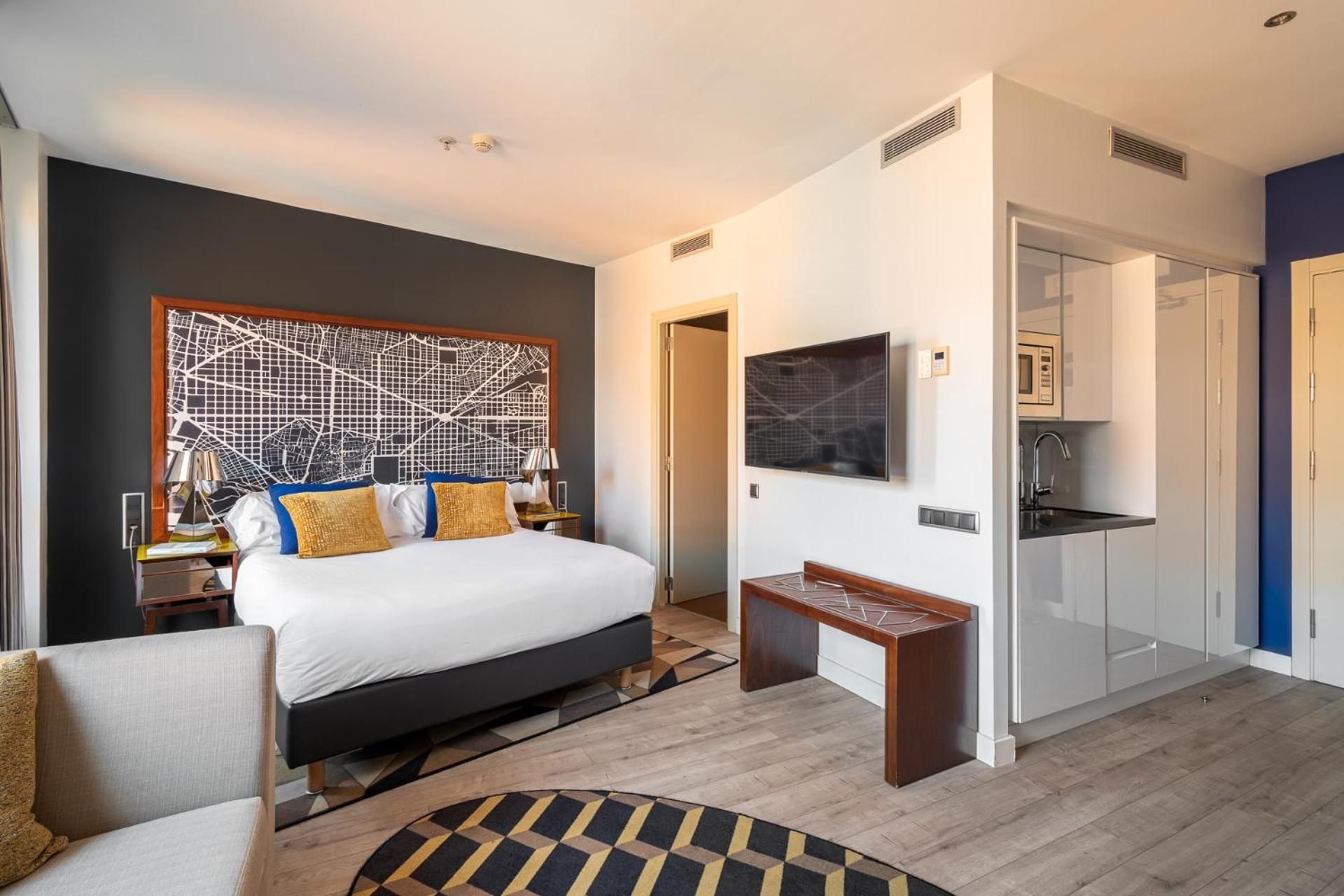 undefined Naitly Barcelona Poblenou 4