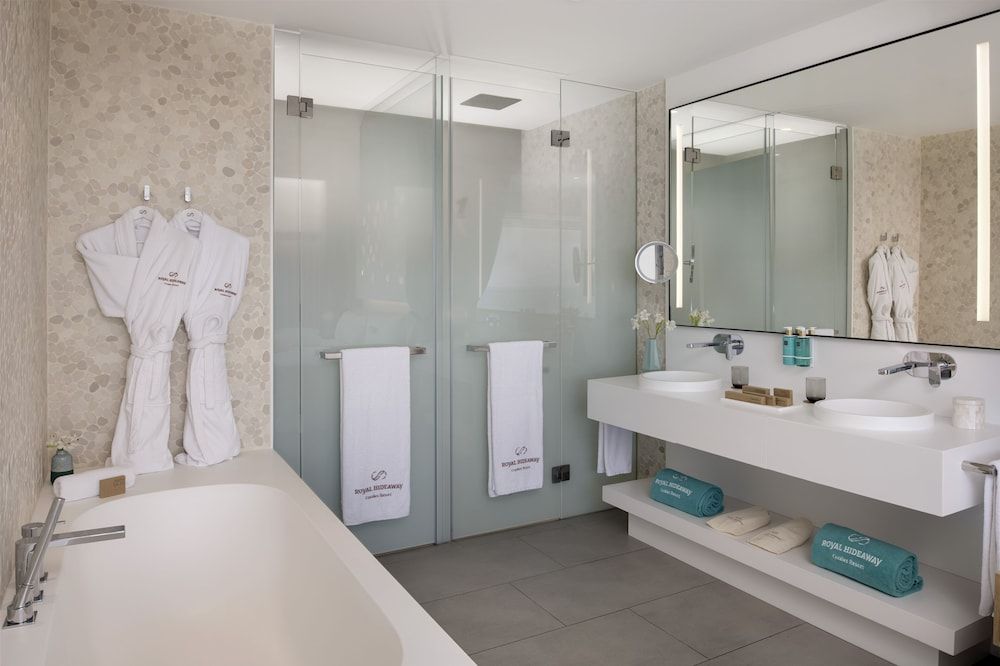 Royal Hideaway Corales Suites, part of Barceló Hotel Group Deluxe Suite 11