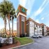 La Quinta Inn & Suites by Wyndham Mobile Satsuma / Saraland
