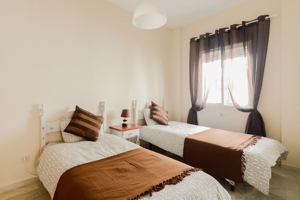 Sevilla Apartments Arrayán Apartment, 3 Bedrooms 7