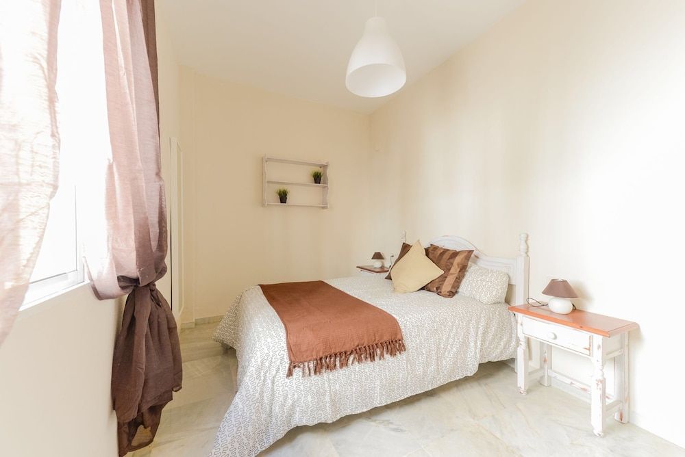 Sevilla Apartments Arrayán Apartment, 3 Bedrooms 4