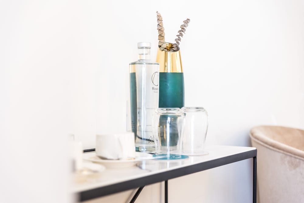 ICON Rosetó Standard Double Room 7