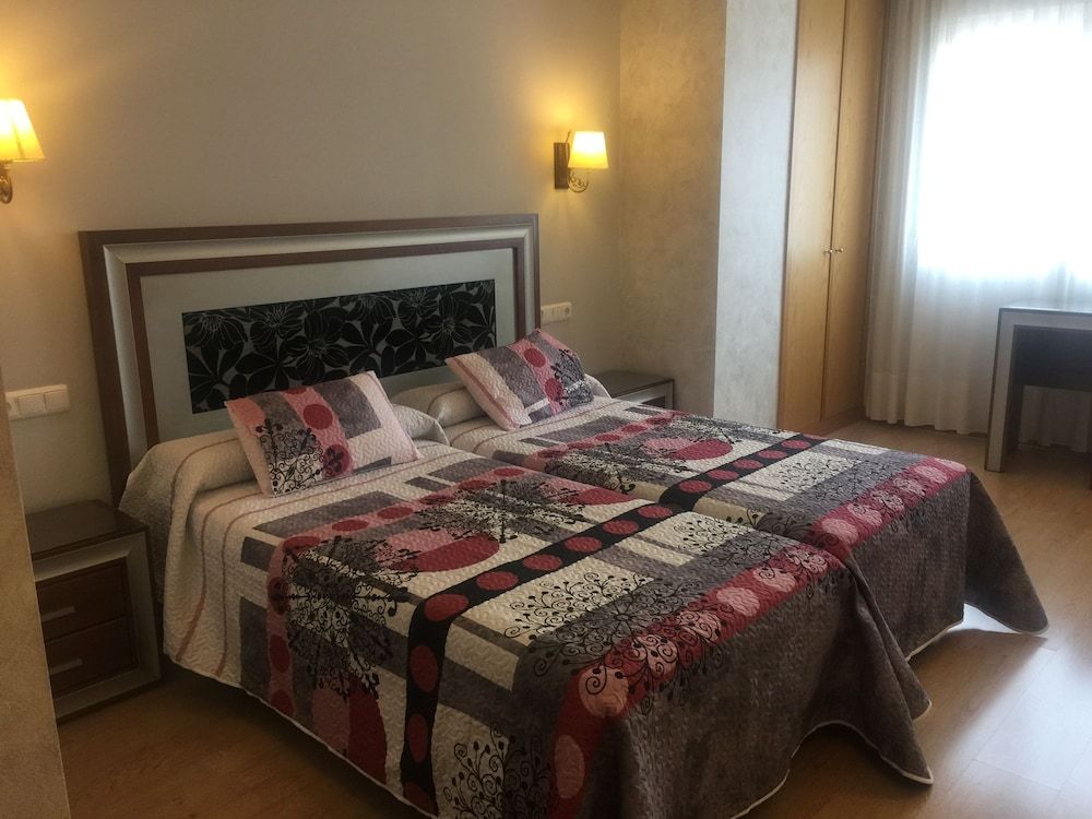 Hotel Abadía Camino Santiago Double Room 5