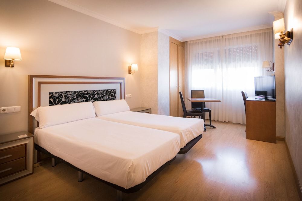 Hotel Abadía Camino Santiago Double Room 4