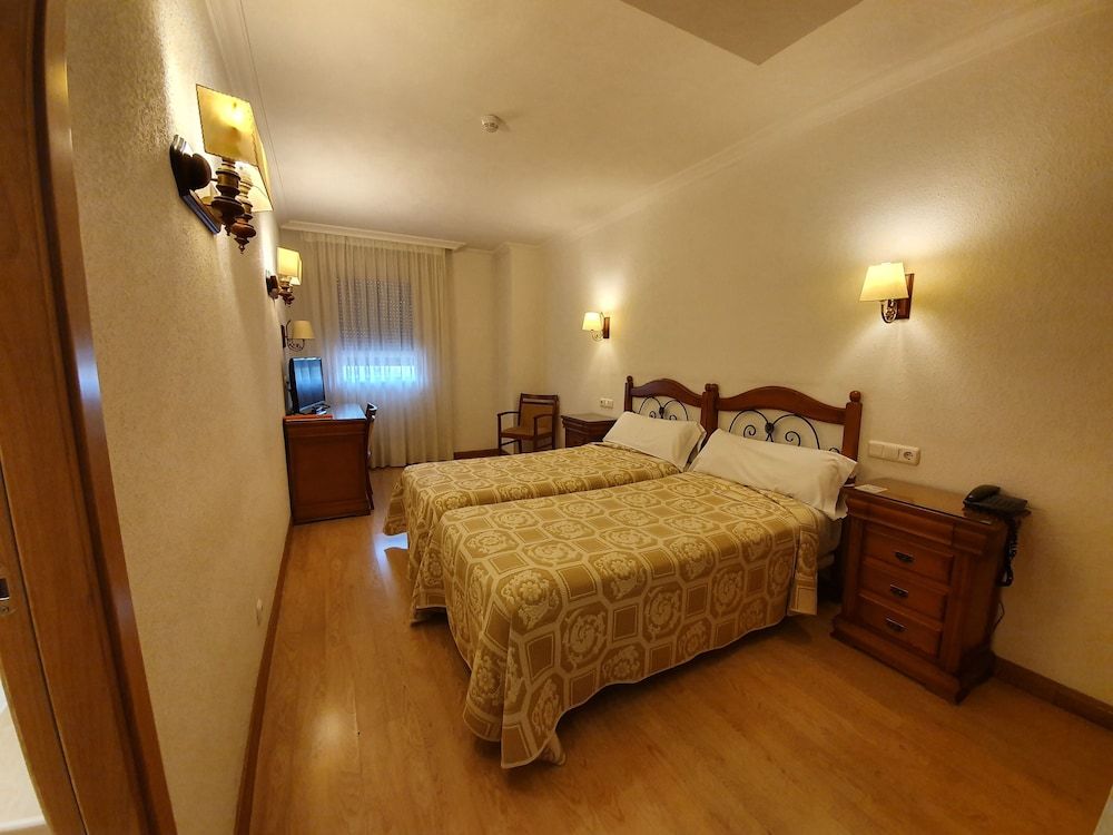 Hotel Abadía Camino Santiago Double Room 2