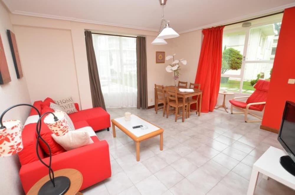 Family Apartment, 2 Bedrooms, Mountain View