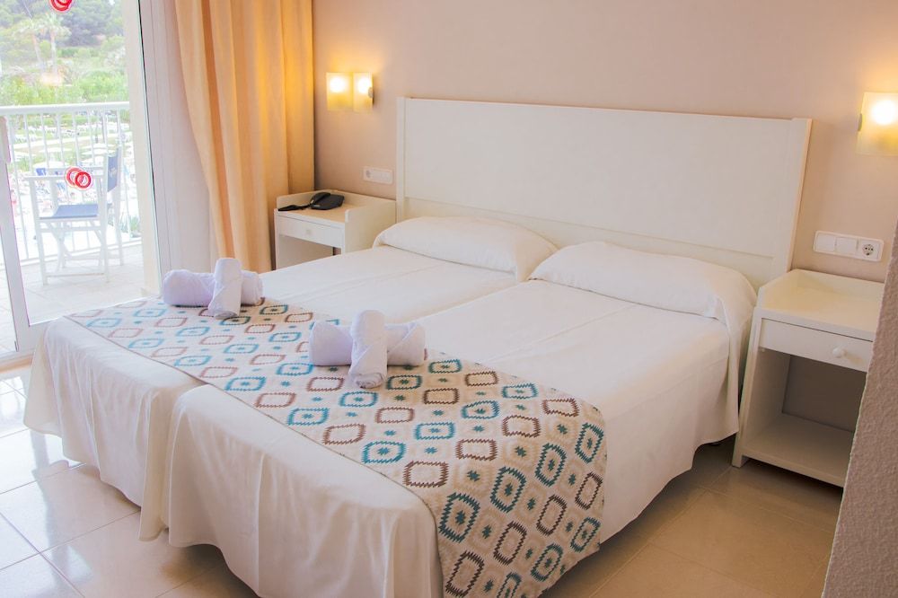 Standard Double Room (3 Adults)