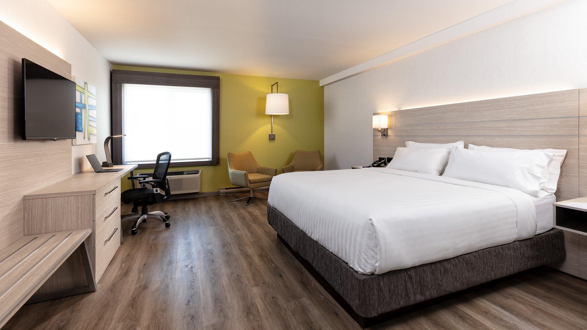 1 King Bed Standard