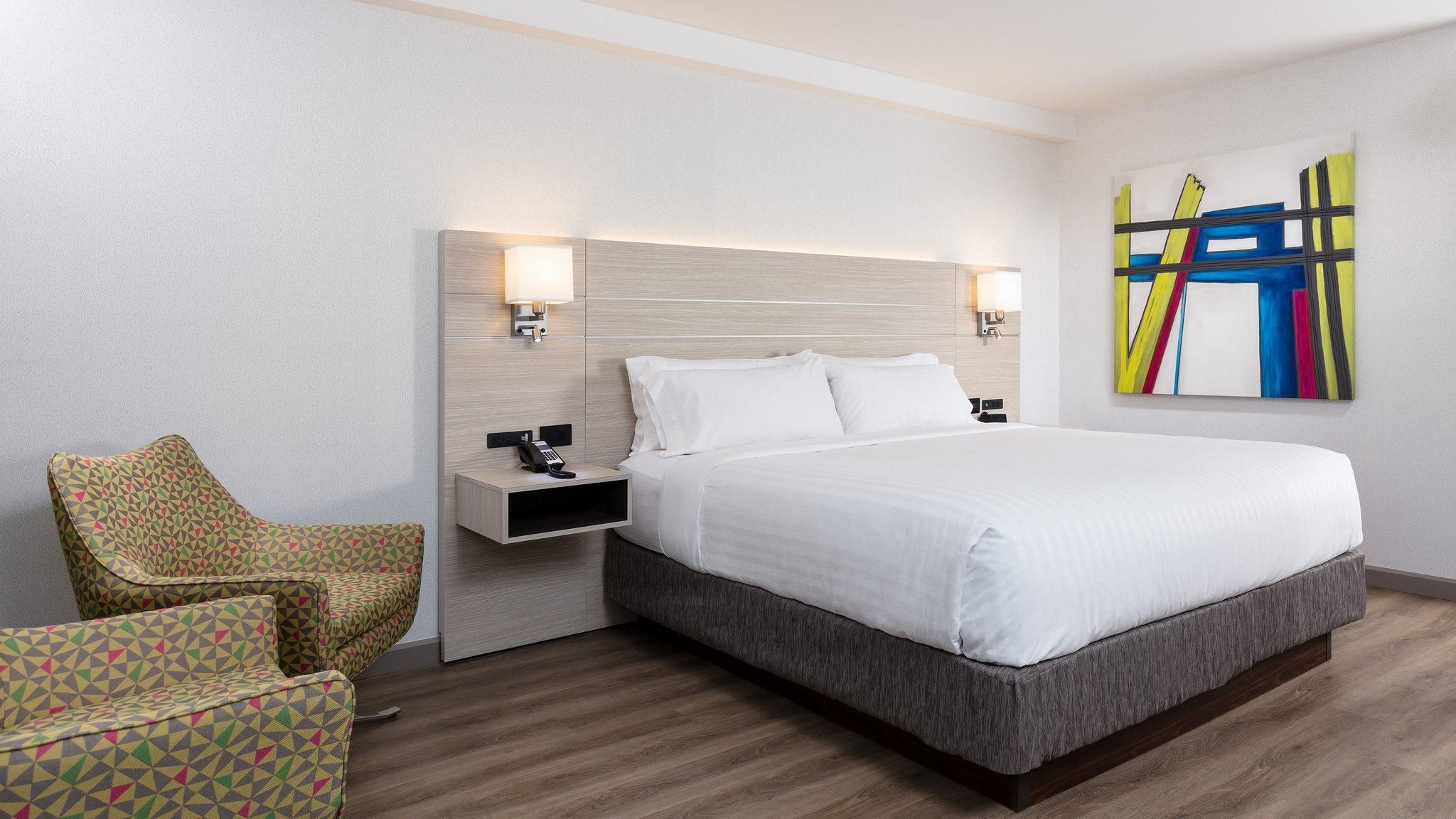 1 King Bed Standard Extra Floor Space