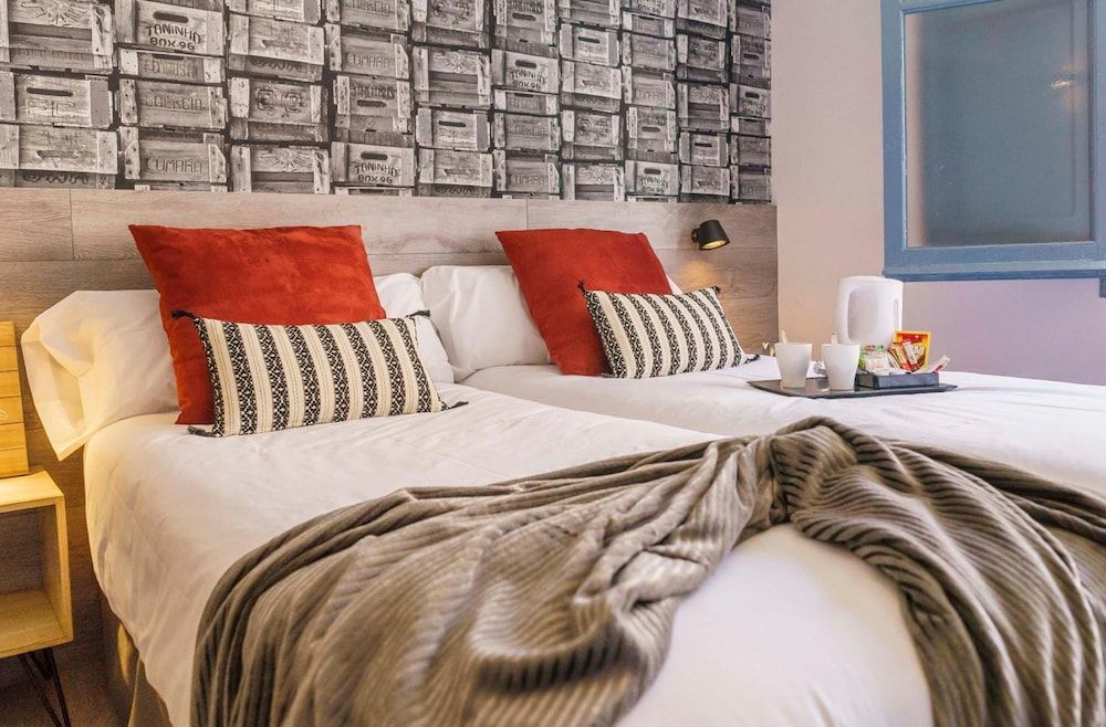 BYPILLOW Wander Twin Room 6