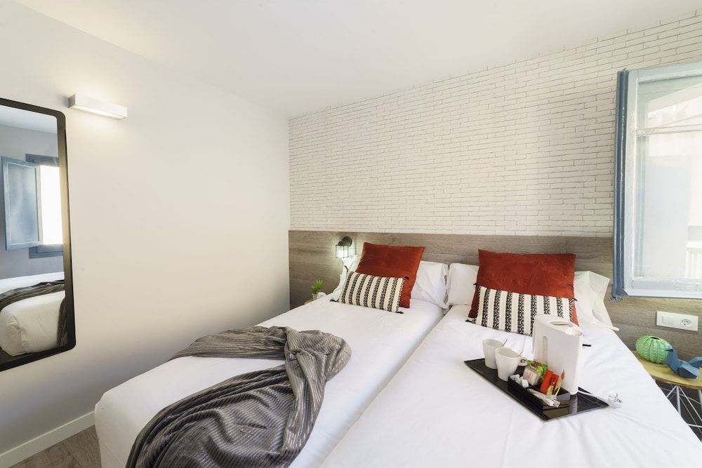 BYPILLOW Wander Twin Room 4