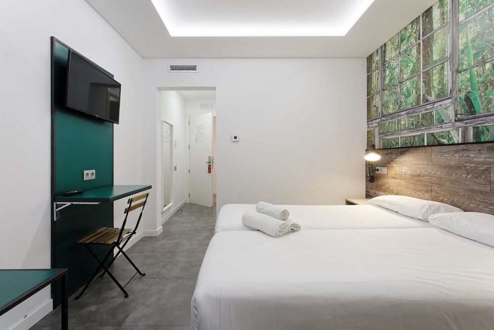 Standard Twin Room, Courtyard View